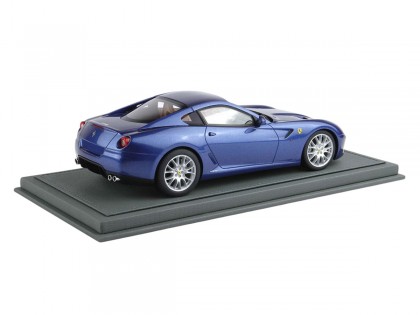 Ferrari 599 GTB Fiorano... 2