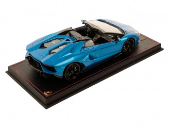 Lamborghini Aventador LP 780-4 Ultimae Roadster MR Collection 1/18 LAMBO051A Blu Tawaret con vetrina