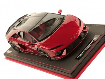 Lamborghini Temerario Alleggerita Package MR Collection 1/18 LAMBO062SE Efesto Rouge avec vitrine