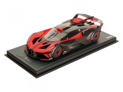 Bugatti Bolide MR Collection 1/18 BUG014C Italian Red with display case