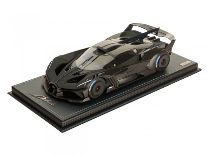 Bugatti Bolide MR Collection 1/18 BUG014F Matt Carbon Fiber with display case
