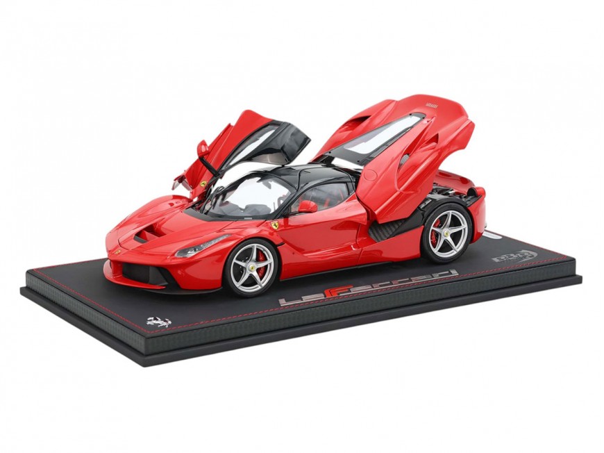 Ferrari LaFerrari die-cast BBR Models 1/18 BBR182221-9DIE Rosso Corsa 322 con vetrina