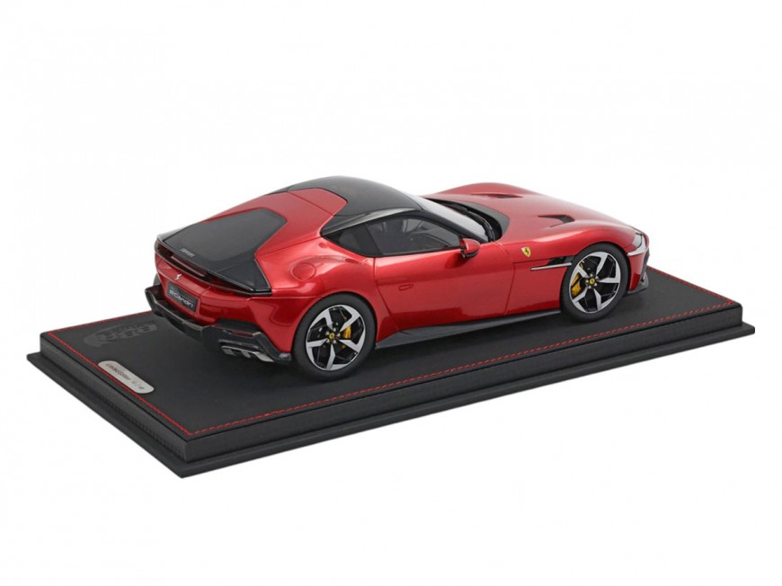 Ferrari 12Cilindri BBR Models 1/18 P18254F Rouge Imola toit panoramique avec vitrine