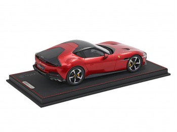 Ferrari 12Cilindri BBR Models 1/18 P18254F Rouge Imola toit panoramique avec vitrine