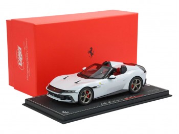 Ferrari 12Cilindri Spider BBR Models 1/18 P18251B Arctic White with display case