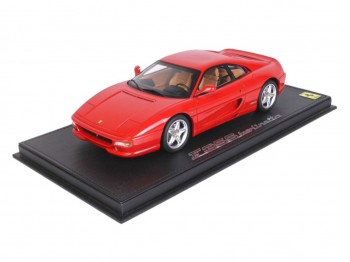 Ferrari F355 Berlinetta Boîte de Vitesses Manuelle BBR Models 1/18 P18140A Rouge Corsa 322 avec vitrine