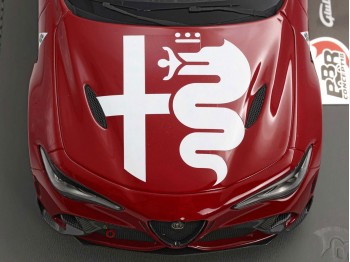 Alfa Romeo Giulia GTA BBR Models 1/18 BBRC1851RCAR-25 Compétition Rouge avec vitrine