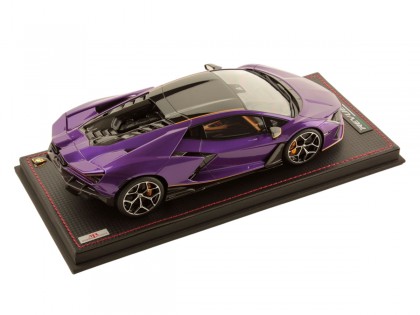 Lamborghini Revuelto MR Collection 1/18 LAMBO058SE9 Pourpre Pasifae avec Livrée Jaune avec vitrine 2