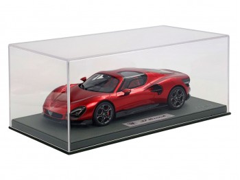 Alfa Romeo 33 Stradale BBR Models 1/18 P18264A Rouge Villa D'Este avec vitrine