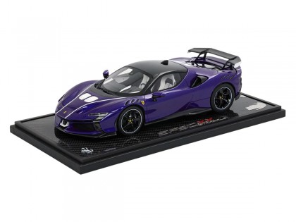 Ferrari SF90 XX Stradale BBR Models 1/18 P18237VIO Viola 21 con vetrina