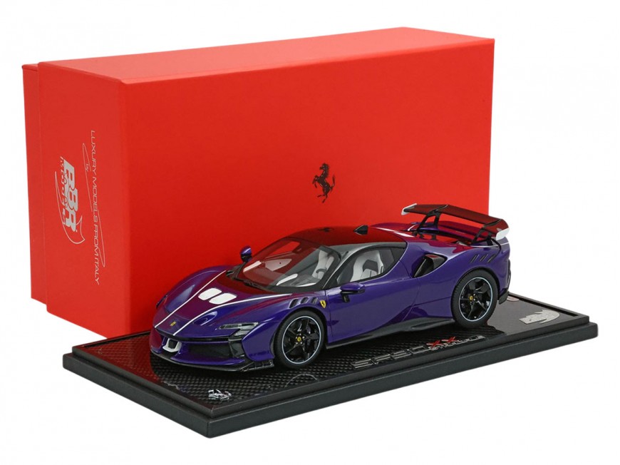 Ferrari SF90 XX Stradale BBR Models 1/18 P18237VIO Violet 21 avec vitrine
