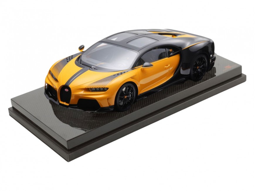 Bugatti Chiron Super Sport MR Collection 1/18 BUG012G Nocturne/Jaune avec vitrine