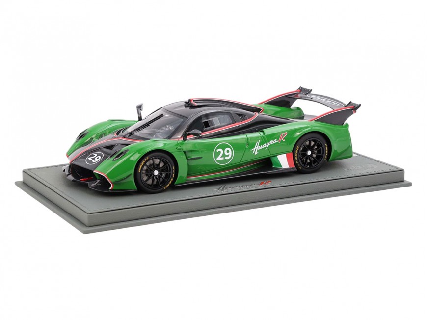 Pagani Huayra R BBR Models 1/18 P18218C Fibre de Carbone Noir Brillant et Vert Pelouse avec vitrine