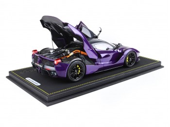 Ferrari LaFerrari die-cast BBR Models 1/18 BBR182237DIE Dubai Violet Tailor Made with display case