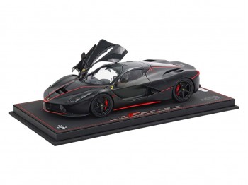 Ferrari LaFerrari die-cast BBR Models 1/18 BBR182239 Matt Black with Red Stripes with display case
