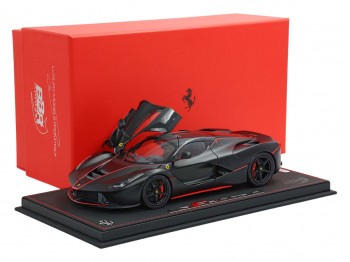 Ferrari LaFerrari die-cast BBR Models 1/18 BBR182239 Matt Black with Red Stripes with display case