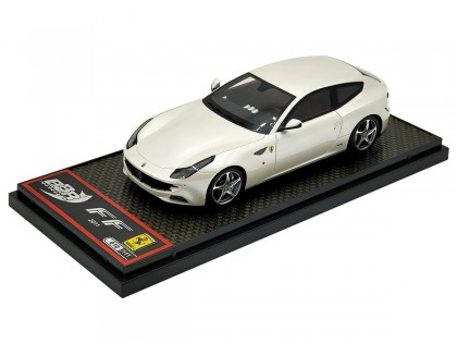 Ferrari FF 2011 BBRC55C Italia White Met.