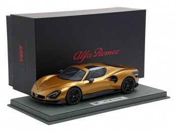 Alfa Romeo 33 Stradale BBR Models 1/18 P18264E Ocre avec vitrine