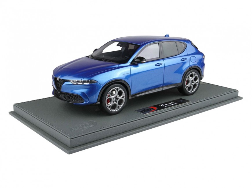 Alfa Romeo Tonale Veloce Plug-in Hybrid BBR Models 1/18 BBRC1856B Bleu Misano avec vitrine