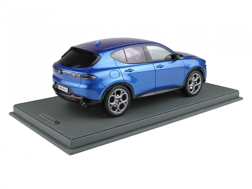 Alfa Romeo Tonale Veloce Plug-in Hybrid BBR Models 1/18 BBRC1856B Misano Blue with display case