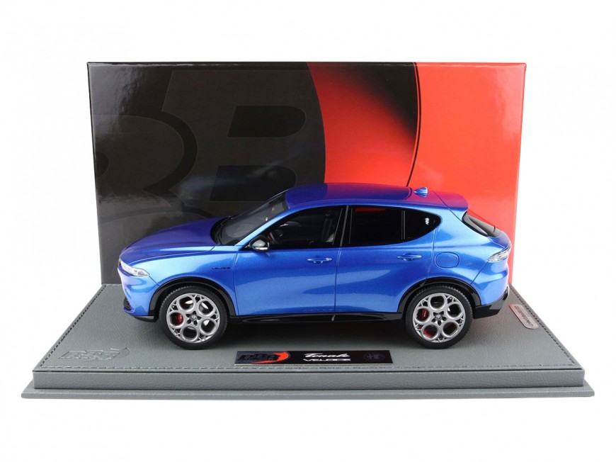 Alfa Romeo Tonale Veloce Plug-in Hybrid BBR Models 1/18 BBRC1856B Bleu Misano avec vitrine
