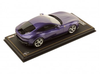 Ferrari Amalfi MR Collection 1/18 FE046SE2 Violet Dino avec vitrine