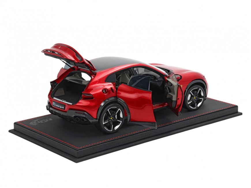 Ferrari Purosangue die-cast ouvrable BBR Models 1/18 HE180052BDIE Rouge Magma 322 avec vitrine