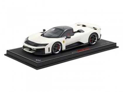 Ferrari F80 BBR Models 1/18 P18253C Bianco Italia con vetrina