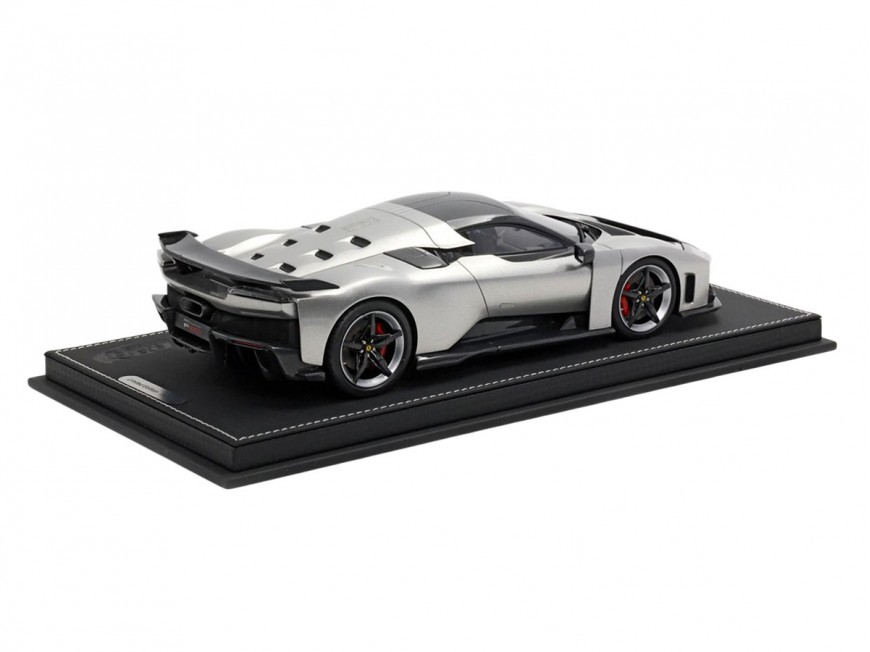 Ferrari F80 BBR Models 1/18 P18253E1 Aluminium with display case