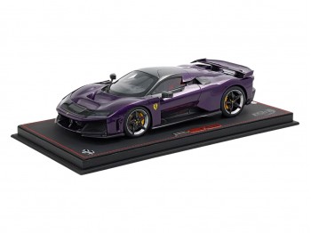 Ferrari F80 BBR Models 1/18 P18253M Violet Hong Kong avec vitrine