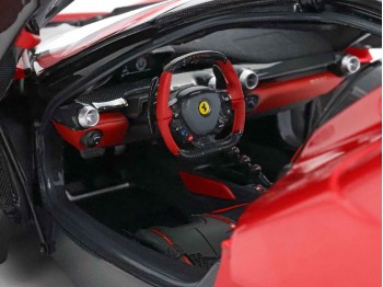 Ferrari LaFerrari die-cast BBR Models 1/18 BBR182240A F1 Rouge 2007 avec vitrine