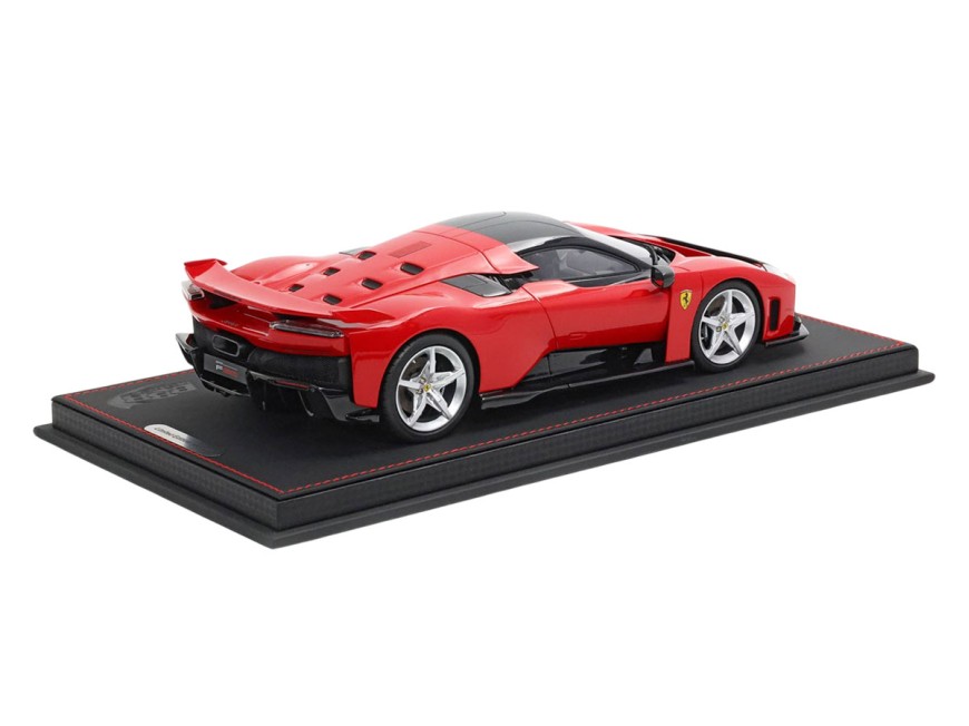 Ferrari F80 BBR Models 1/18 P18253A Rouge de Course 322 avec vitrine