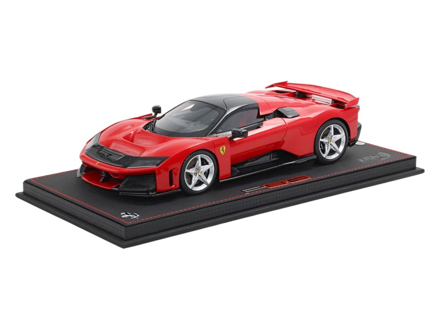 Ferrari F80 BBR Models 1/18 P18253A Rouge de Course 322 avec vitrine
