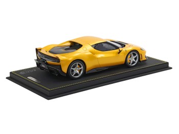 Ferrari 296 Speciale BBR Models 1/18 P18269D Jaune Trois Couches avec vitrine