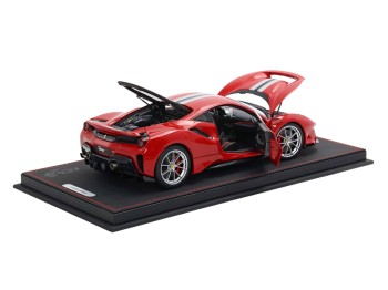 Ferrari 488 Pista die-cast ouvrable BBR Models 1/18 HE180055DIE Rouge Corsa avec vitrine
