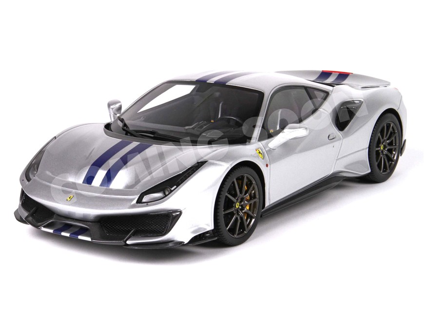 Ferrari 488 Pista die-cast ouvrable BBR Models 1/18 HE180055BDIE Argent Nurburgring avec vitrine