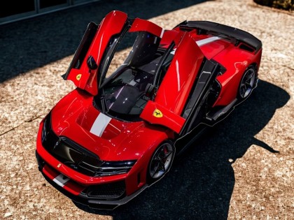 Ferrari F80 die-cast apribile BBR Models 1/18 HE180054A2DIE Rosso Corsa con vetrina