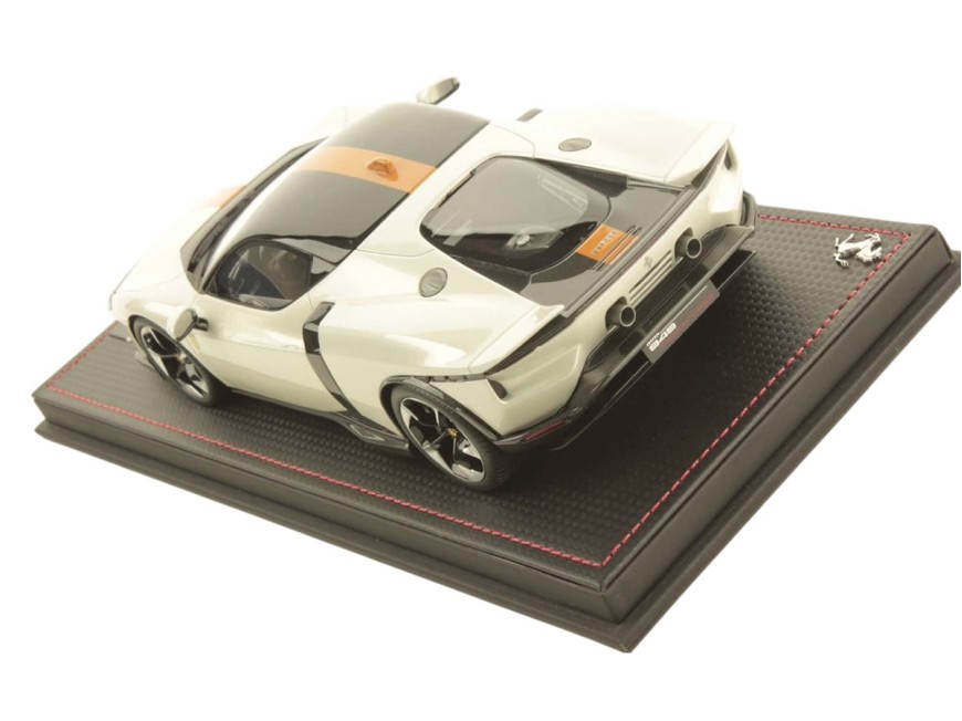 Ferrari 849 Testarossa MR Collection 1/18 FE047B Blanc Italien avec vitrine