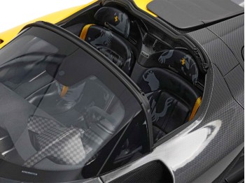 Ferrari Daytona SP3 Spider Tailor Made 599+1 BBR Models 1/12 BBR1217O Modena Yellow and Carbon Fiber with display case