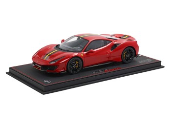 Ferrari 488 Pista BBR Models 1/18 P18145A7 Corsa Red with display case