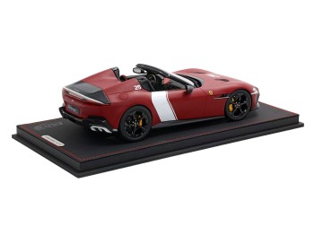 Ferrari 12Cilindri Spider BBR Models 1/18 P18251F Rouge Racing 2025 Mat avec vitrine