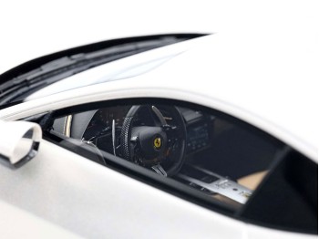 Ferrari Amalfi BBR Models 1/18 P18272B Grigio Abu Dhabi con vetrina