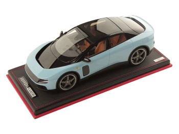 Ferrari Luce MR Collection 1/18 FE052A Azzurro La Plata con vetrina
