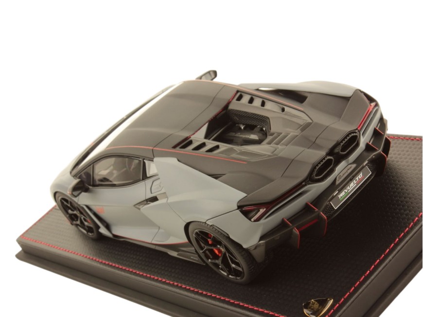 Lamborghini Revuelto NA63 MR Collection 1/18 LAMBO058NA63D Gris Acheso avec vitrine