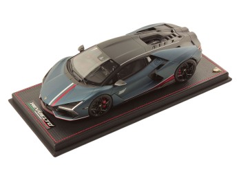 Lamborghini Revuelto NA63 MR Collection 1/18 LAMBO058NA63A Marinus Blue with display case