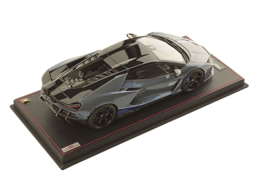 Lamborghini Revuelto NA63 MR Collection 1/18 LAMBO058NA63C Grigio Serget con vetrina