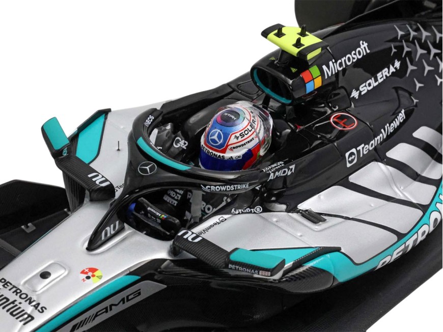 Mercedes-AMG F1 W17 GP de Chine Kimi Antonelli Winner die-cast Minichamps-BBR Models 1/18 BBRMIN212 avec vitrine