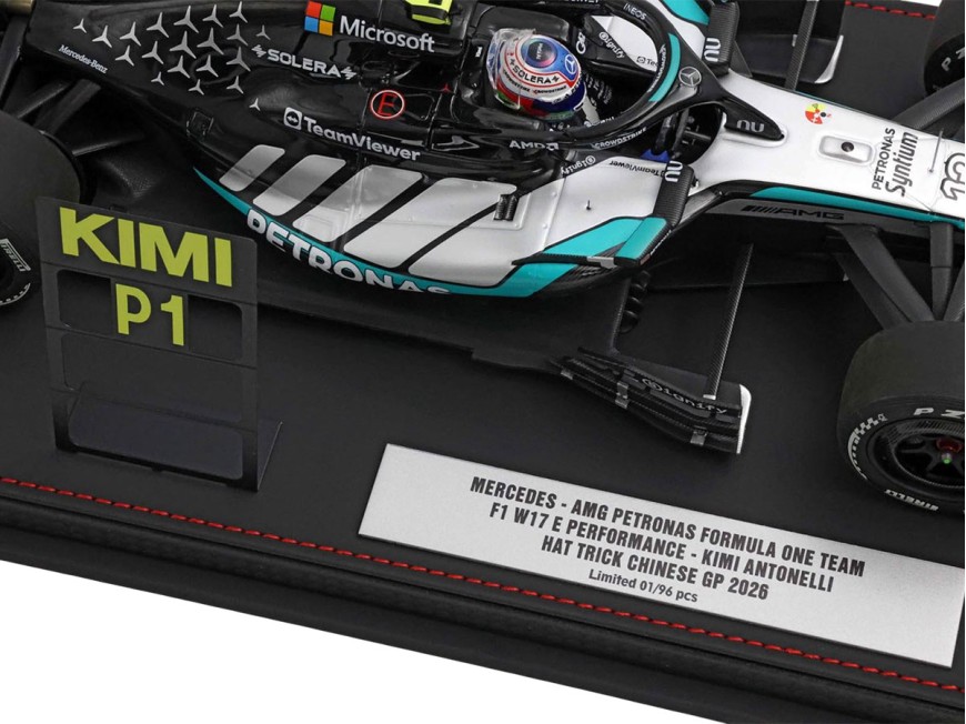 Mercedes-AMG F1 W17 GP de Chine Kimi Antonelli Winner die-cast Minichamps-BBR Models 1/18 BBRMIN212 avec vitrine