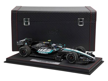 Mercedes-AMG F1 W17 GP du Japon Kimi Antonelli Winner die-cast Minichamps-BBR Models 1/18 BBRMIN43312 avec vitrine