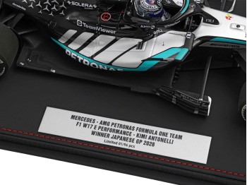 Mercedes-AMG F1 W17 Japanese GP Kimi Antonelli Winner die-cast Minichamps-BBR Models 1/18 BBRMIN312 with display case